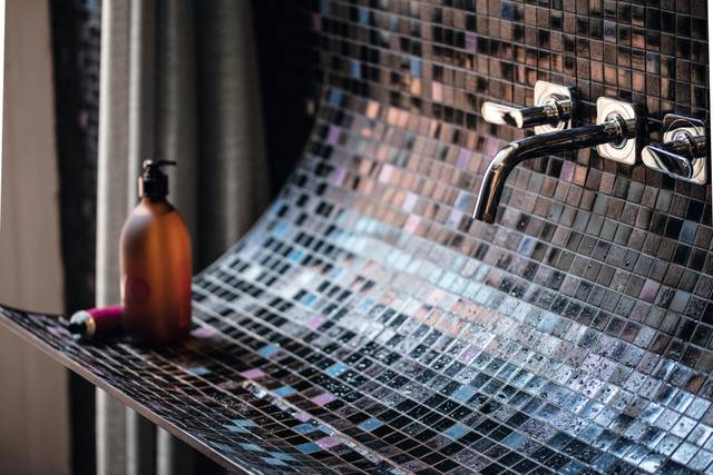 lavabo de diseño con mosaico | Lavabo Skin | LAGO lavabo de diseño con mosaico | Lavabo Skin | LAGO