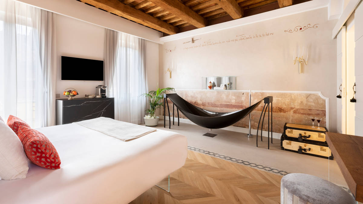 arredamento camera da letto hotel | LAGO Design