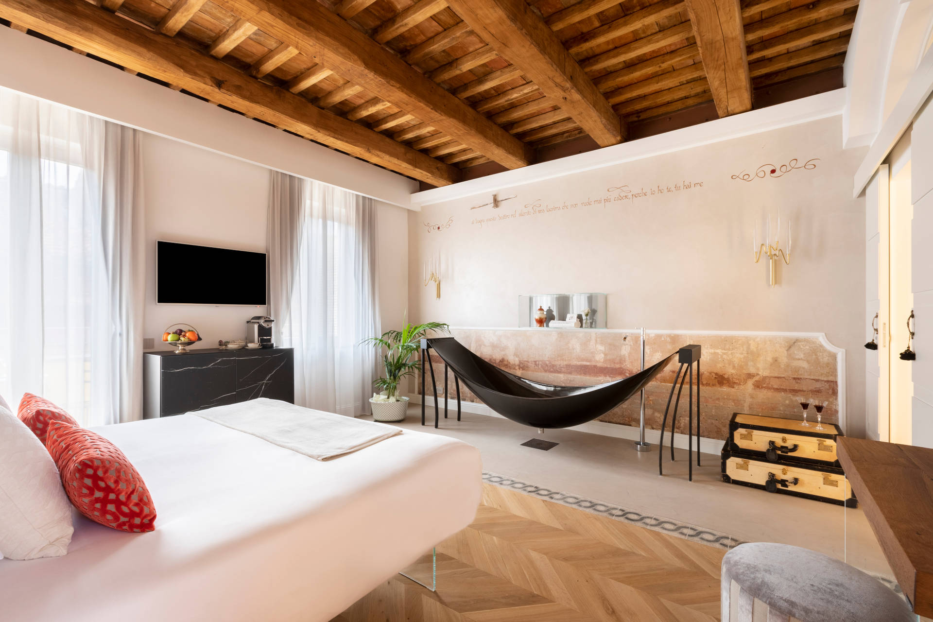 arredamento camera da letto hotel | LAGO Design