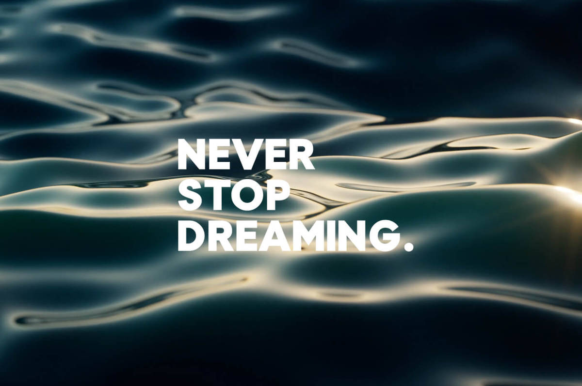 lago_never_stop_dreaming_ridotto_no_text_area_riservata_1400x930
