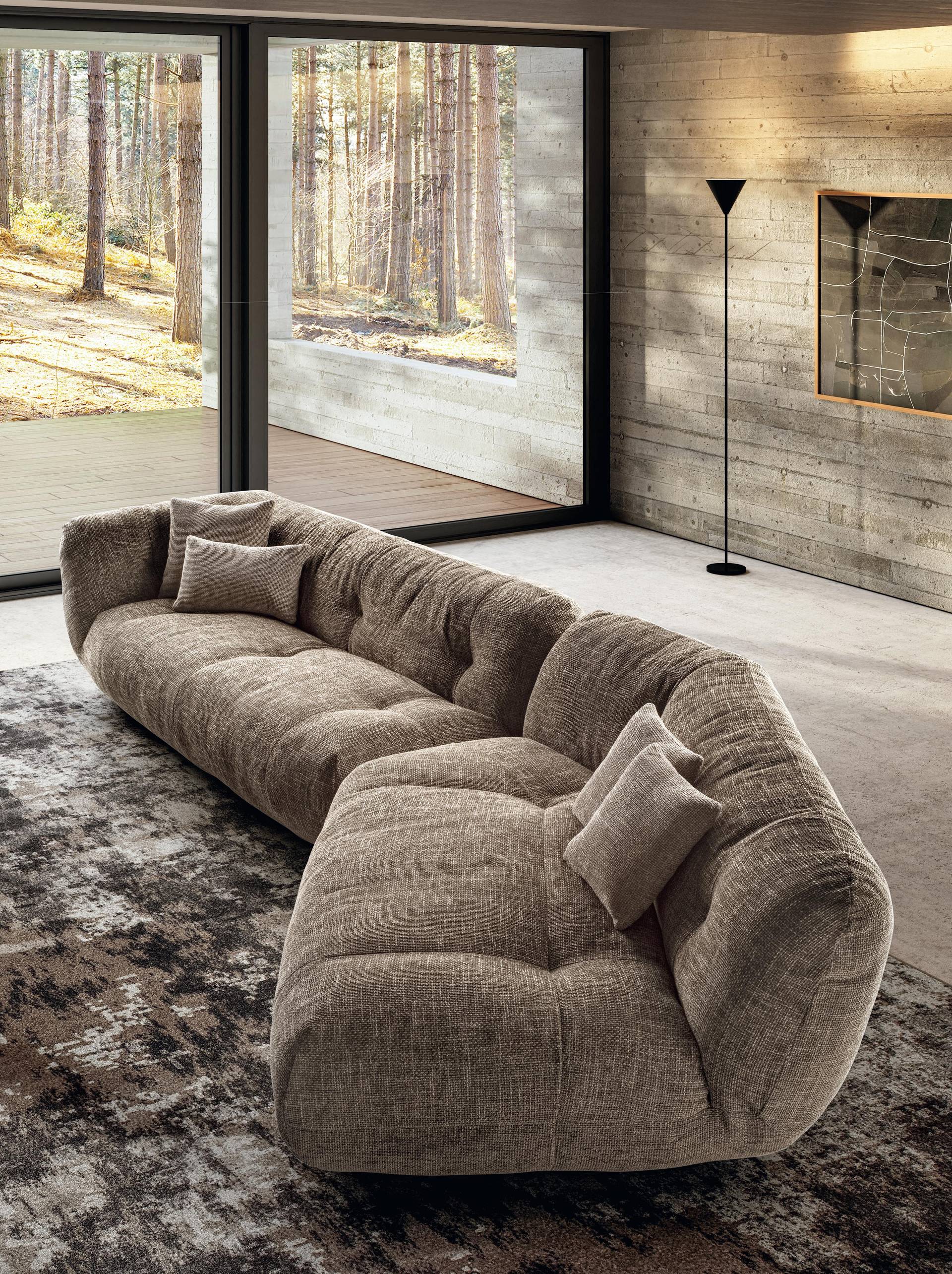 cómodo sofá de tela marrón | Sofá Happening | LAGO