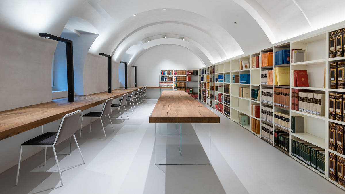 arredi moderni per biblioteche | LAGO Design