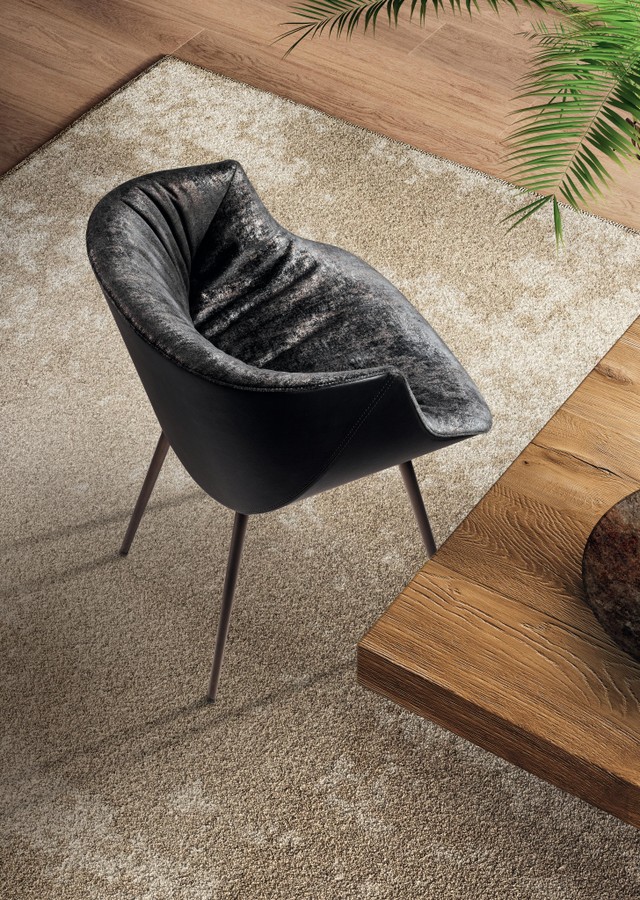sedia design con rivestimento in pelle | Sedia Nacho | LAGO