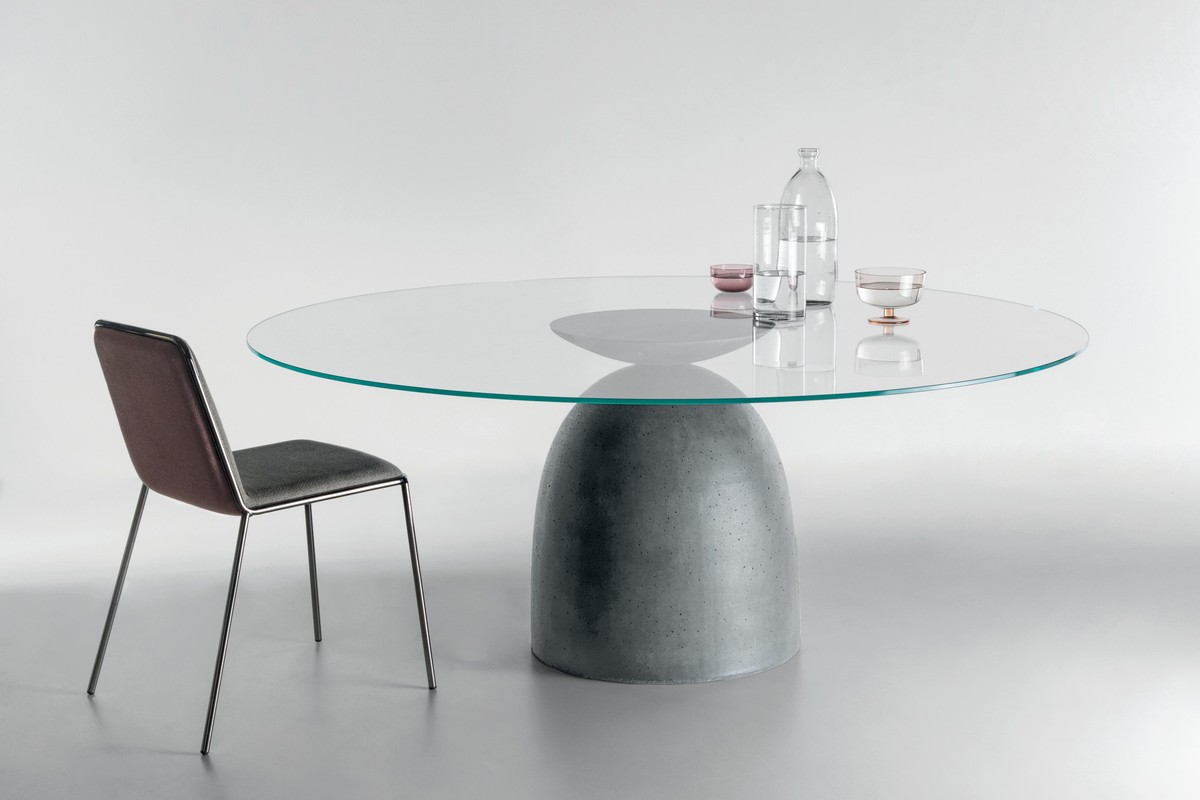 clear glass sculptural table | Janeiro Table | LAGO