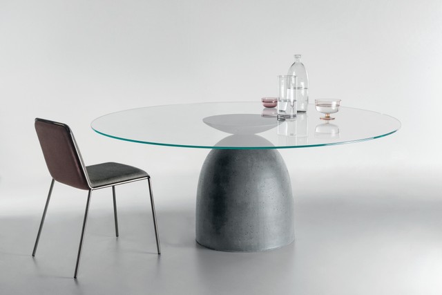 clear glass sculptural table | Janeiro Table | LAGO