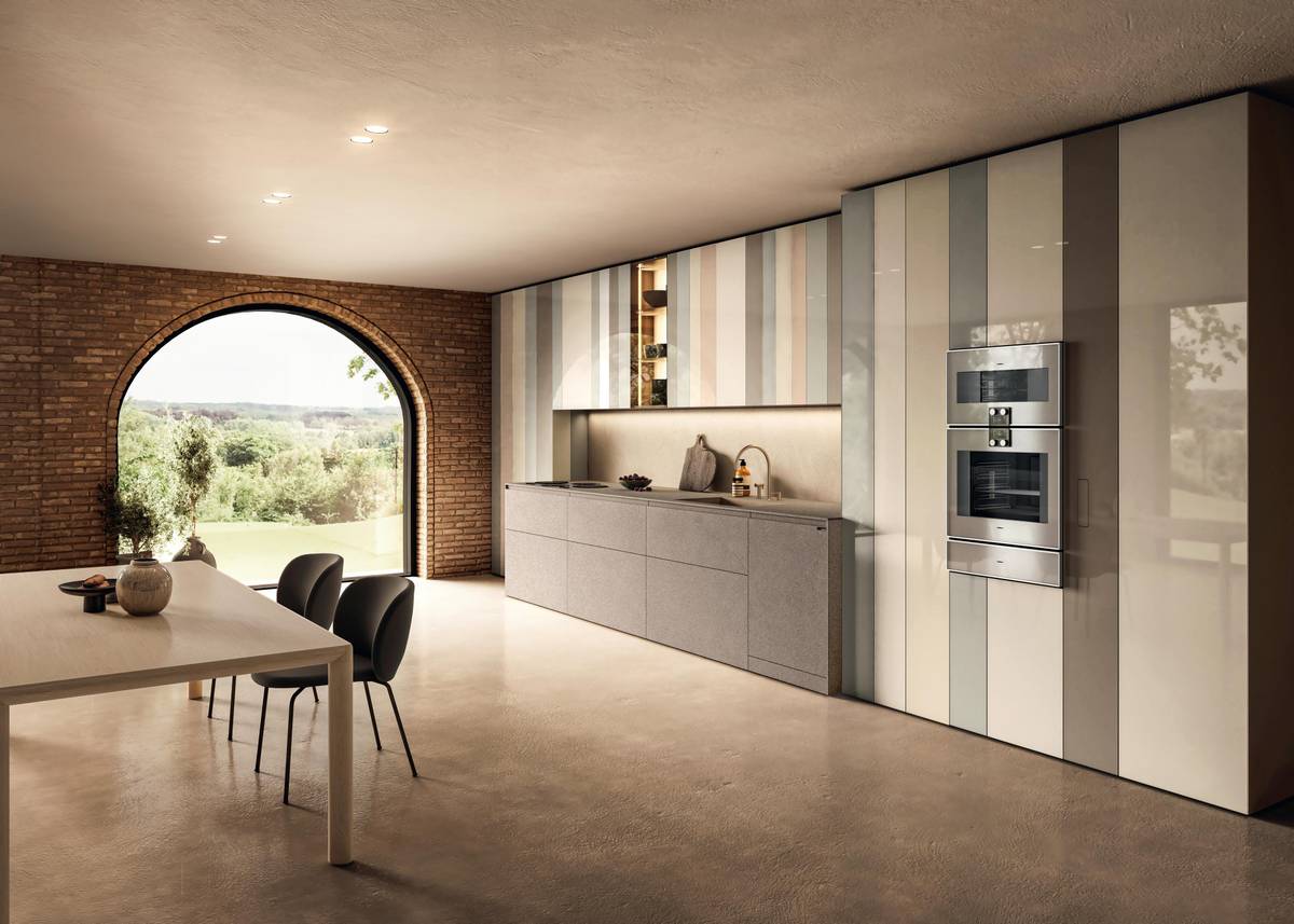 cucina lineare con fasce in vetro colorato | Cucina N.O.W. | LAGO