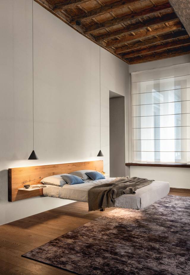 suspended bed with oak headboard | Fluttua Bed | LAGO