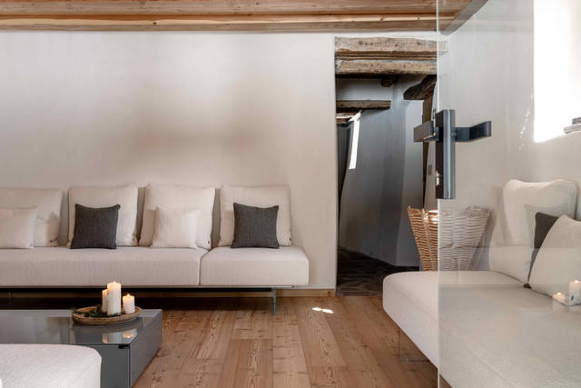 BaitaCaLatrones_Living2