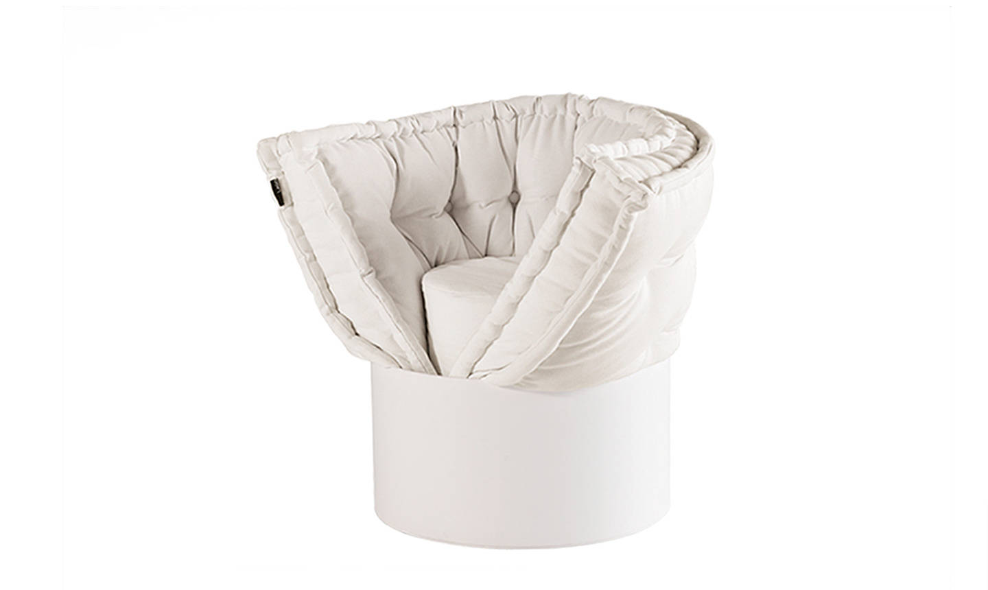 2590_Poltrona_Huggy_Scontornata