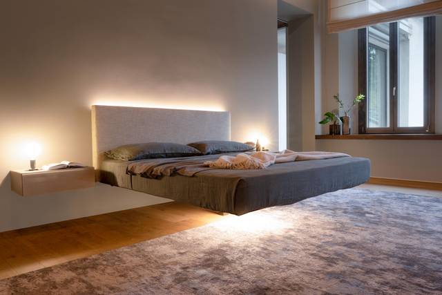 letto sospeso testiera in tessuto grigio| Letto Fluttua | LAGO