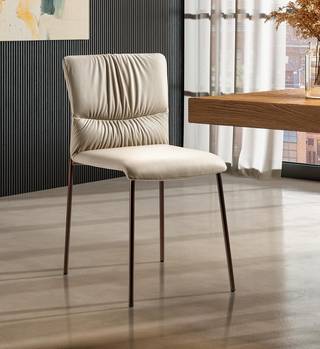silla de cuero tapizada en blanco | Silla Woop | LAGO