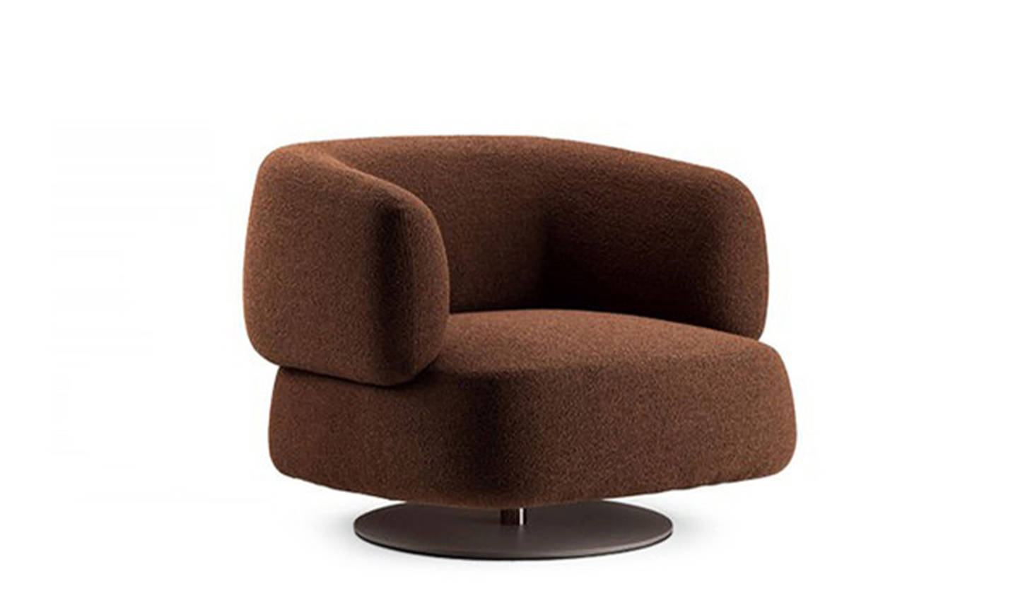 SED020 Zeppelin Armchair | LAGO 