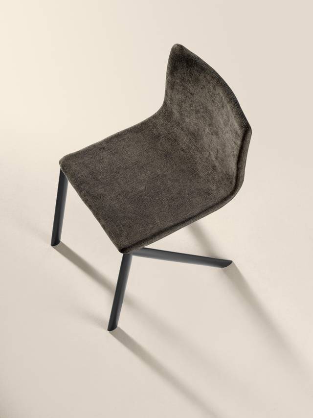 silla negra de diseño | Silla Mezz'aria | LAGO