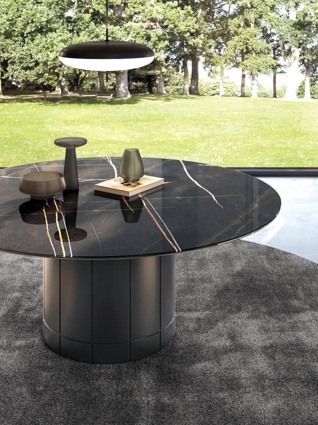 round table with glass top | Alberoni Table | LAGO