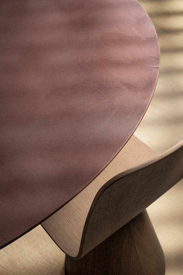 red round resin table | Chapeau Table | LAGO