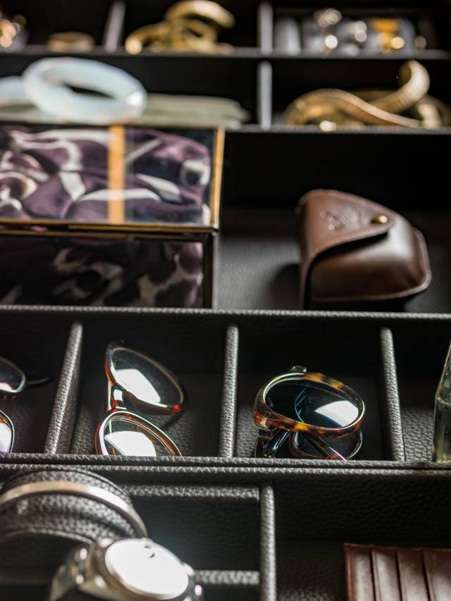 walk-in wardrobe accessorisable leather drawers | Vista Walk-In-Closet | LAGO walk-in wardrobe accessorisable leather drawers | Vista Walk-In-Closet | LAGO
