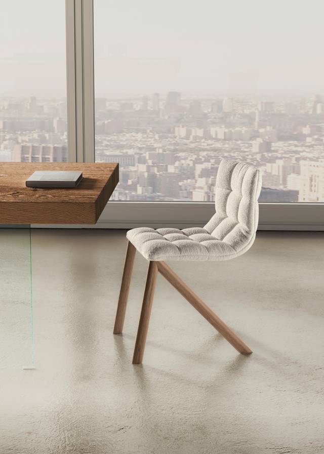 design chair with wooden legs | Mezz'aria Chair| LAGO
