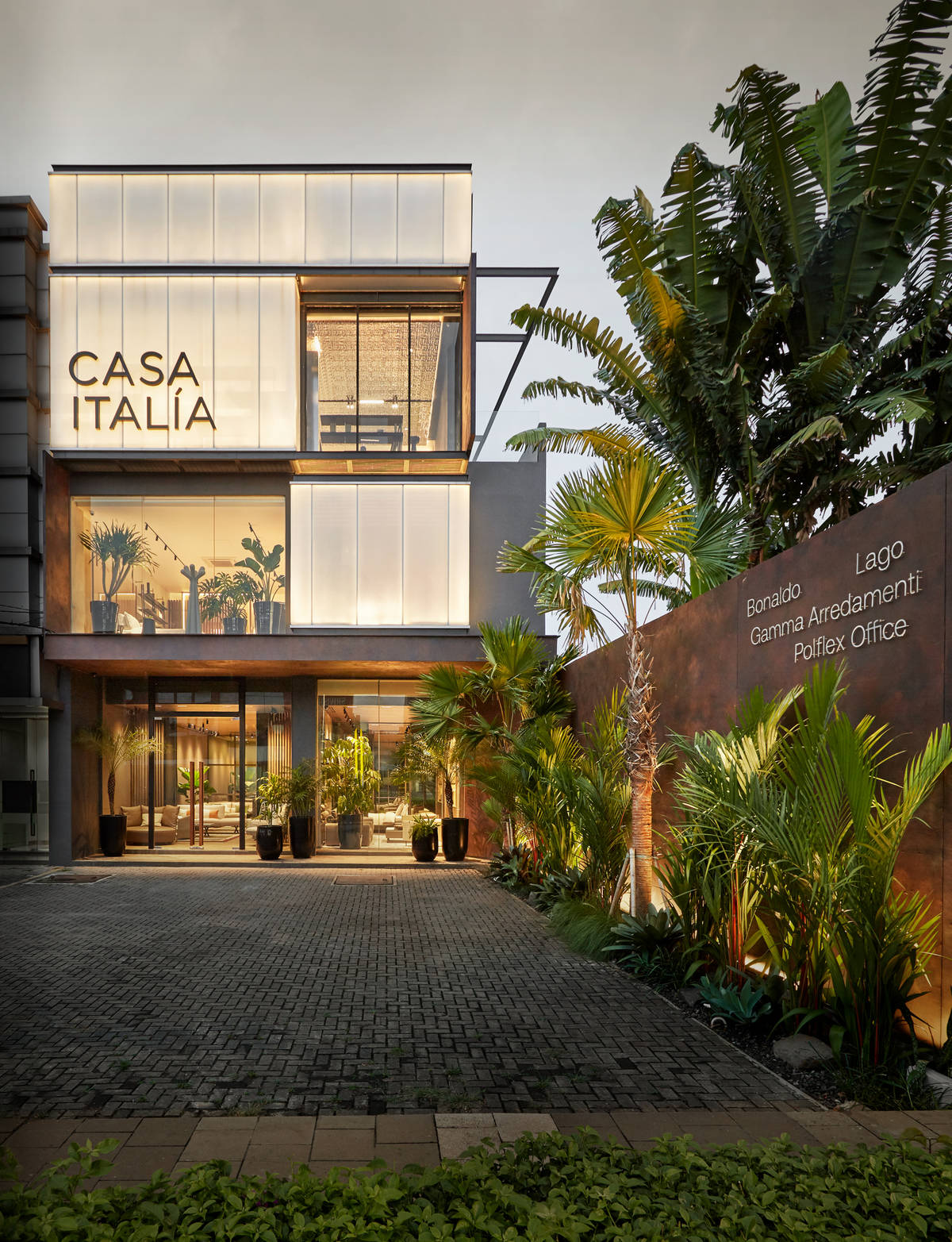 Lago_Point_Jakarta_001