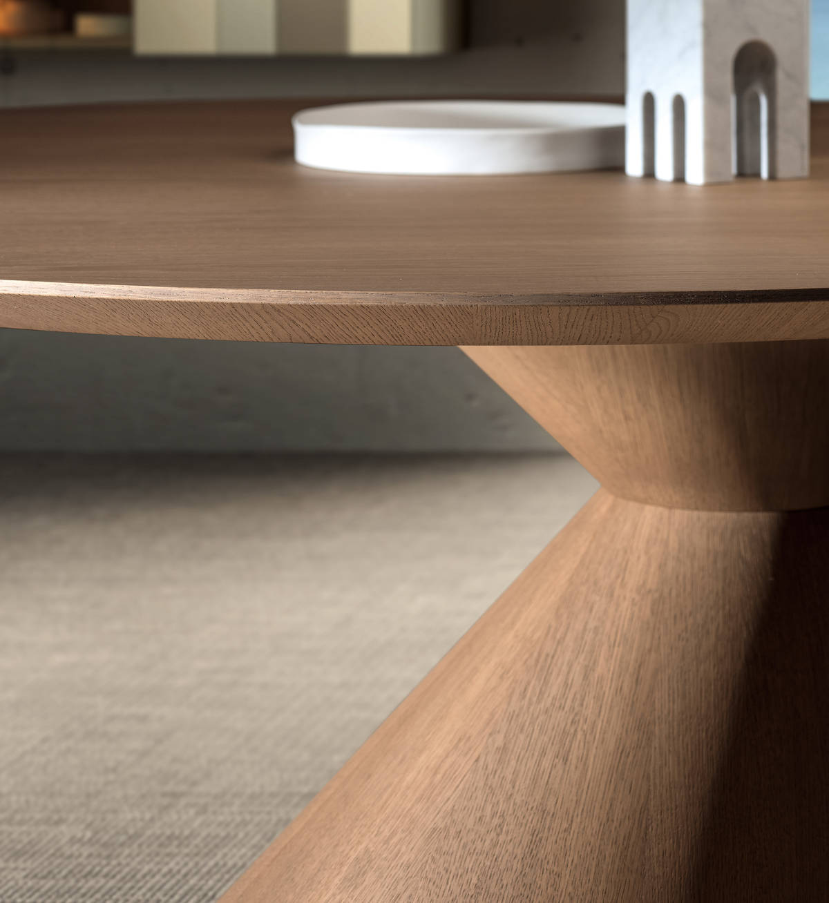 tavolo con base in legno | Tavolo Chapeau | LAGO tavolo con base in legno | Tavolo Chapeau | LAGO