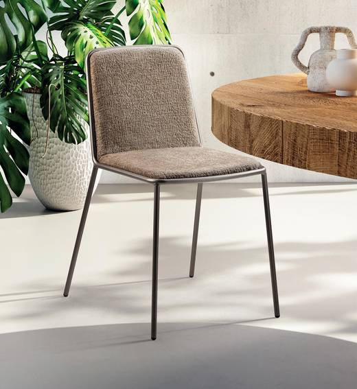 chaise moderne en tissu beige | Chaise Pletra | LAGO