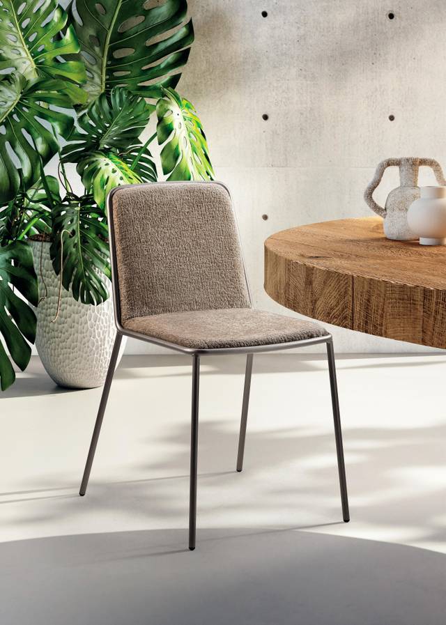 silla moderna de tela beige | Silla Pletra | LAGO