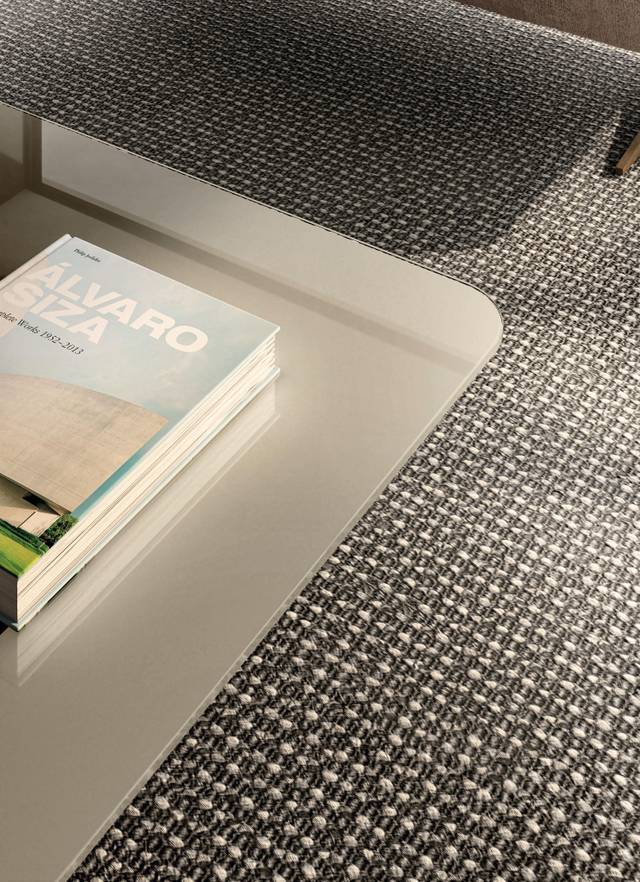 glass coffee table top detail | Air Soft Coffee Table | LAGO