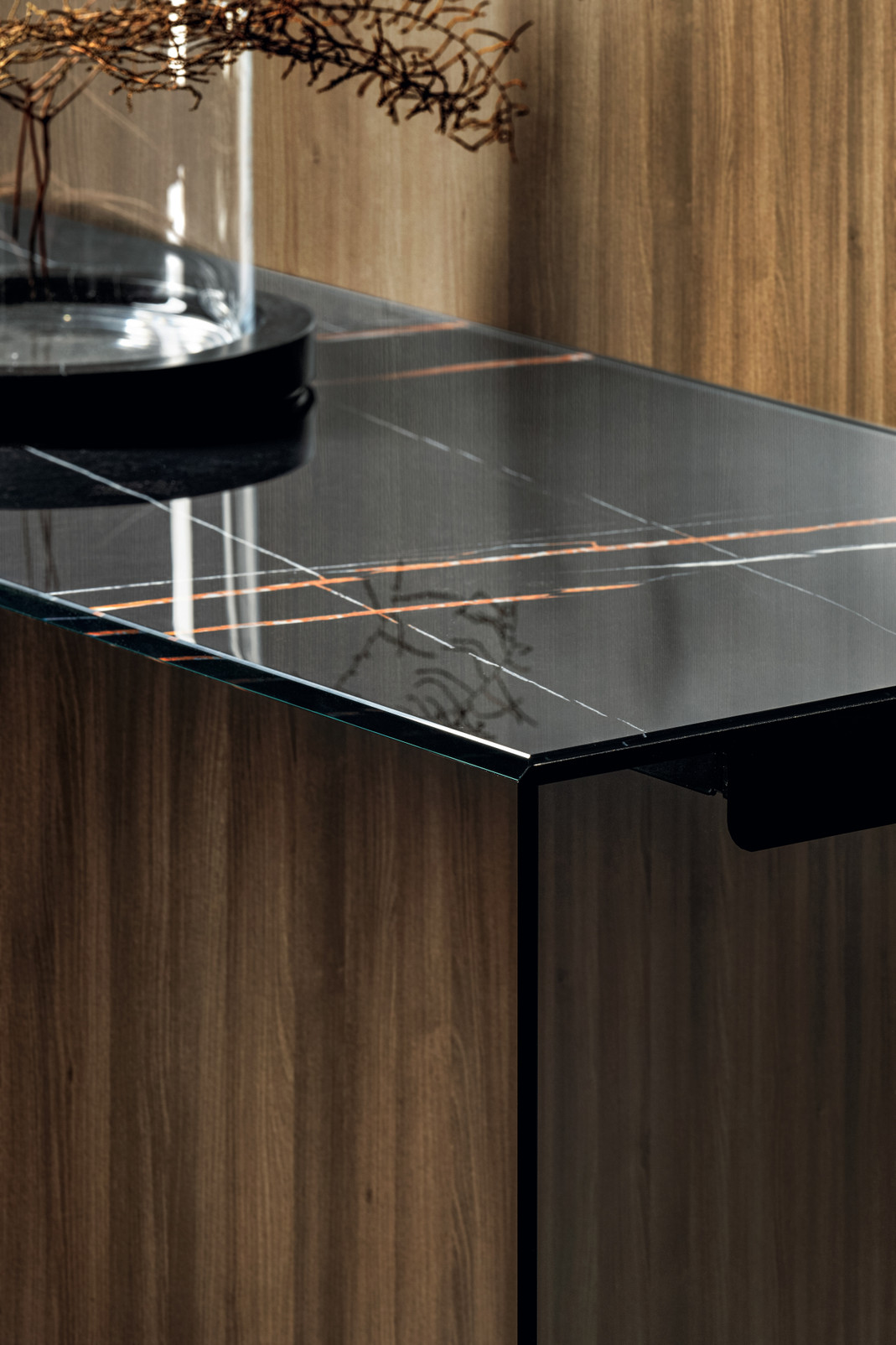 console moderne en verre détail | Console Fine | LAGO