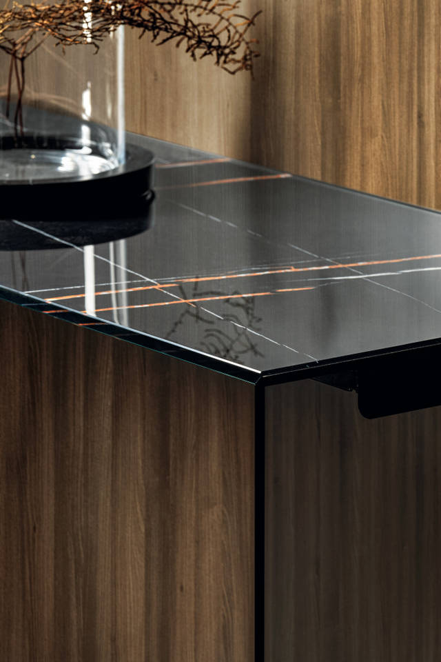console moderne en verre détail | Console Fine | LAGO console moderne en verre détail | Console Fine | LAGO