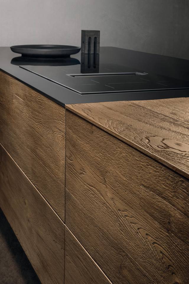 oak and glass kitchen top | 36e8 Kitchen | LAGO