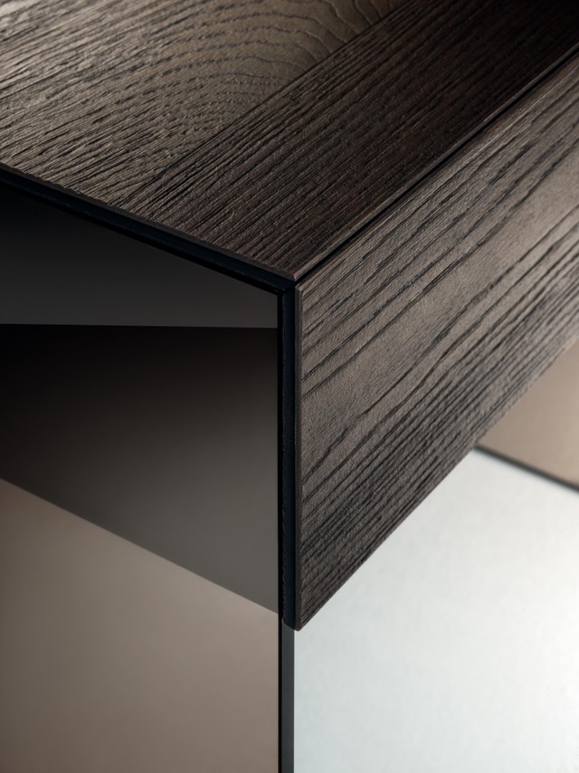 mesita de noche moderna de madera y cristal | Mesita de Noche Class | LAGO