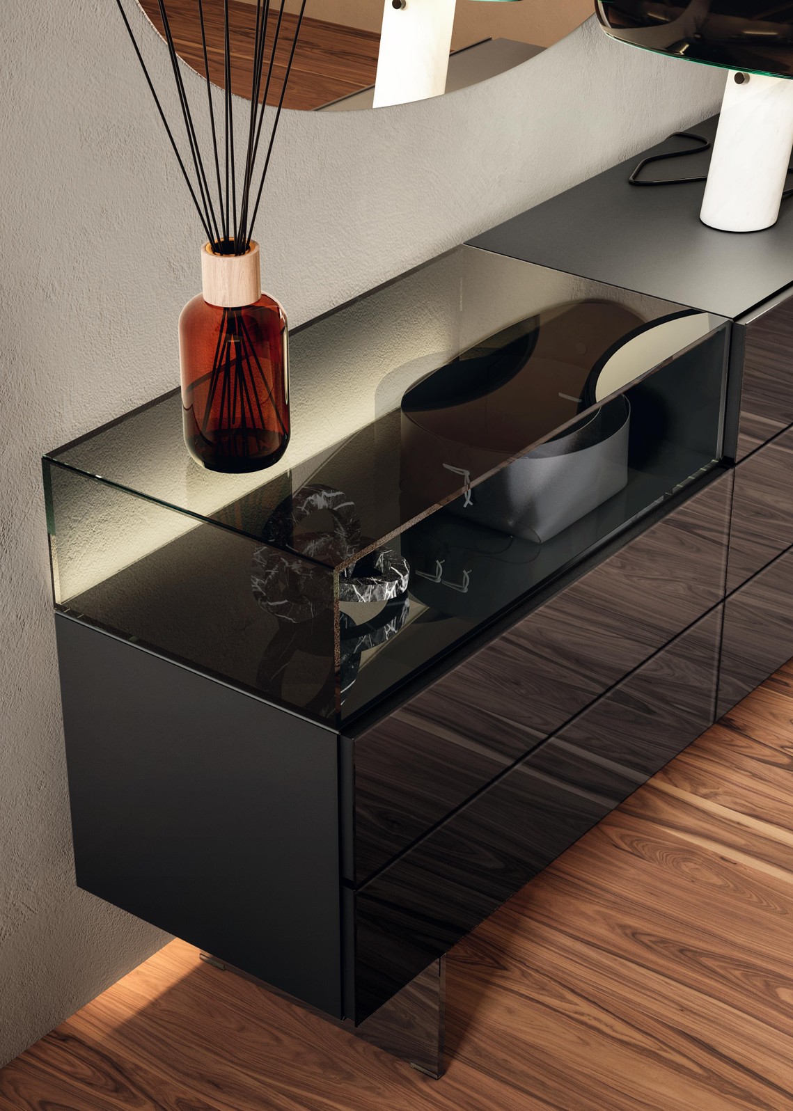 como con eleganti trasparenze| Comò 36e8 Glass | LAGO