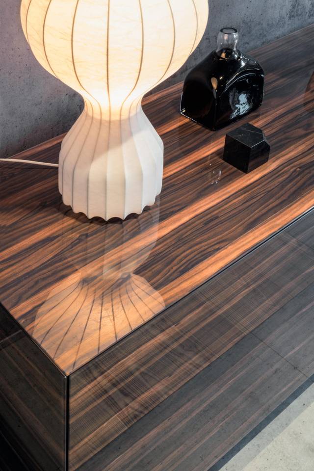 meuble de rangement en verre marron | Buffet  Plenum | LAGO