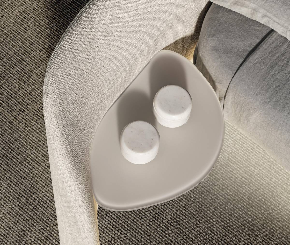 table de chevet pour lit | Lit Air Roundy | LAGO table de chevet pour lit | Lit Air Roundy | LAGO