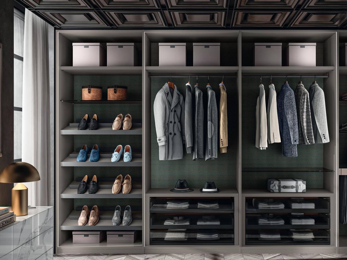 elegant custom walk-in wardrobe | Outfit Walk-In-Closet | LAGO