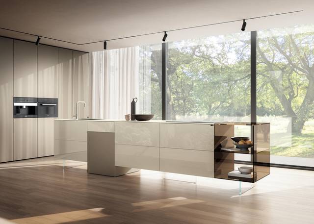 white kitchen with glass cabinets | 36e8 Kitchen | LAGO