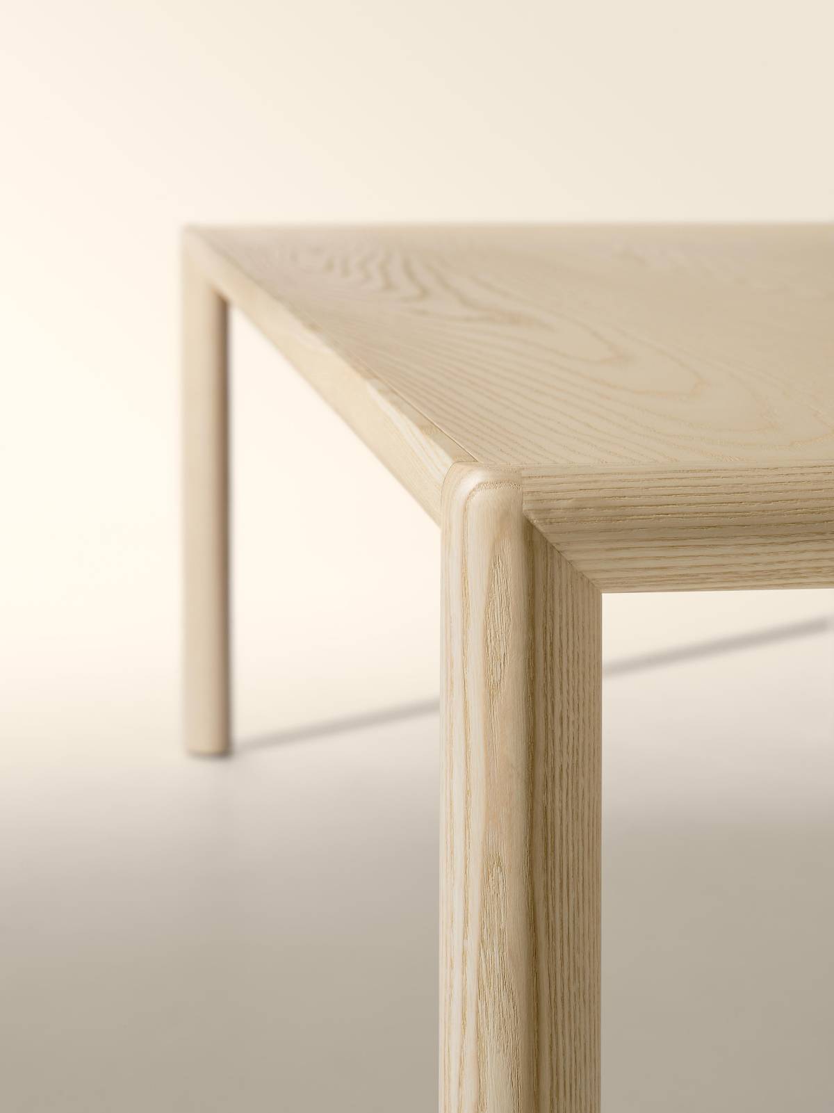 mesa de diseño de madera | Mesa Correr | LAGO