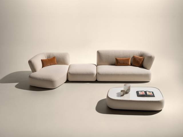 sectional sofa in light fabric | Londy Sofa | LAGO