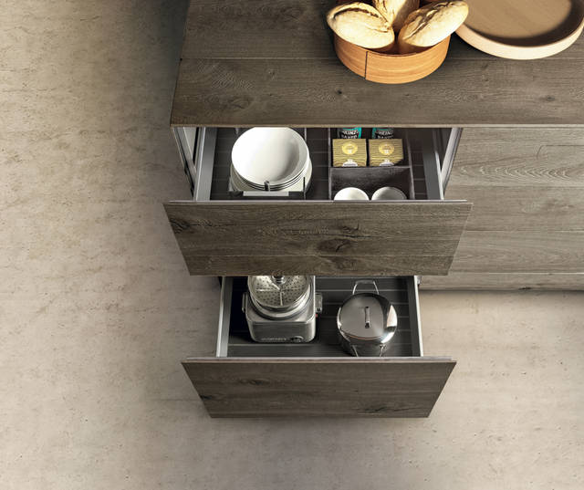 spacious kitchen drawers | 36e8 Kitchen | LAGO