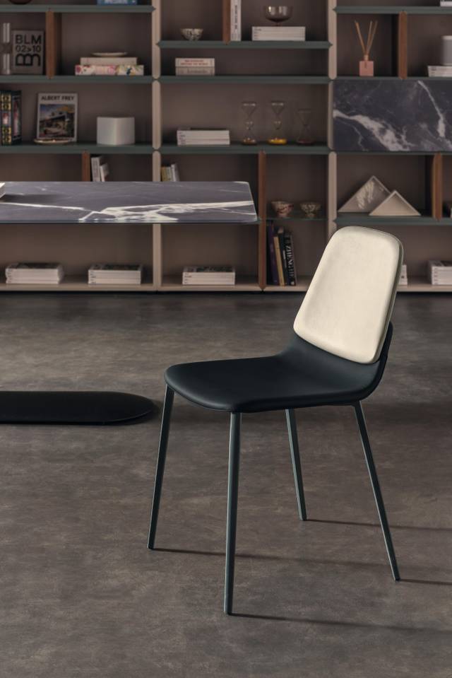 sedia elegante in pelle nera e beige| Sedia Ermes | LAGO sedia elegante in pelle nera e beige| Sedia Ermes | LAGO