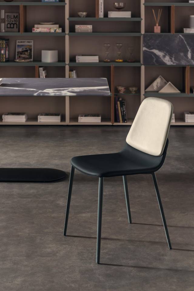 silla elegante en piel negra y beige | Silla Ermes | LAGO