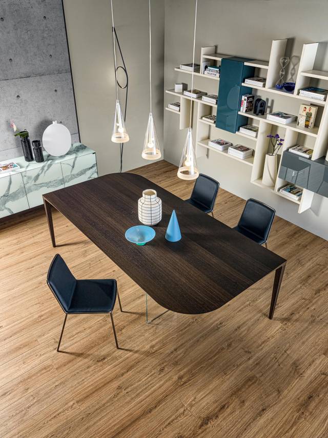 table en bois foncé | Table P&J | LAGO
