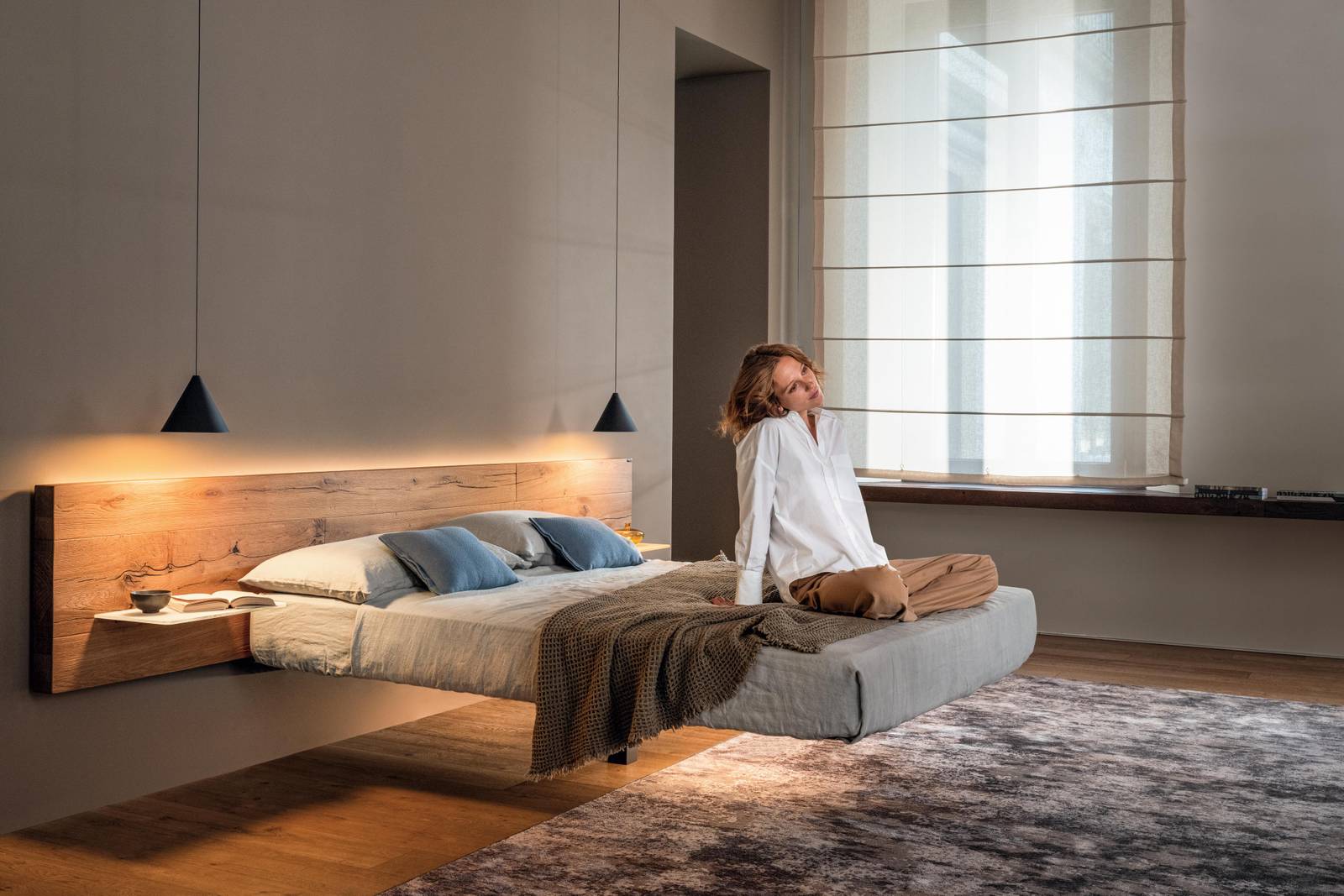 letto sospeso testiera in legno con mensole| Letto Fluttua | LAGO letto sospeso testiera in legno con mensole| Letto Fluttua | LAGO