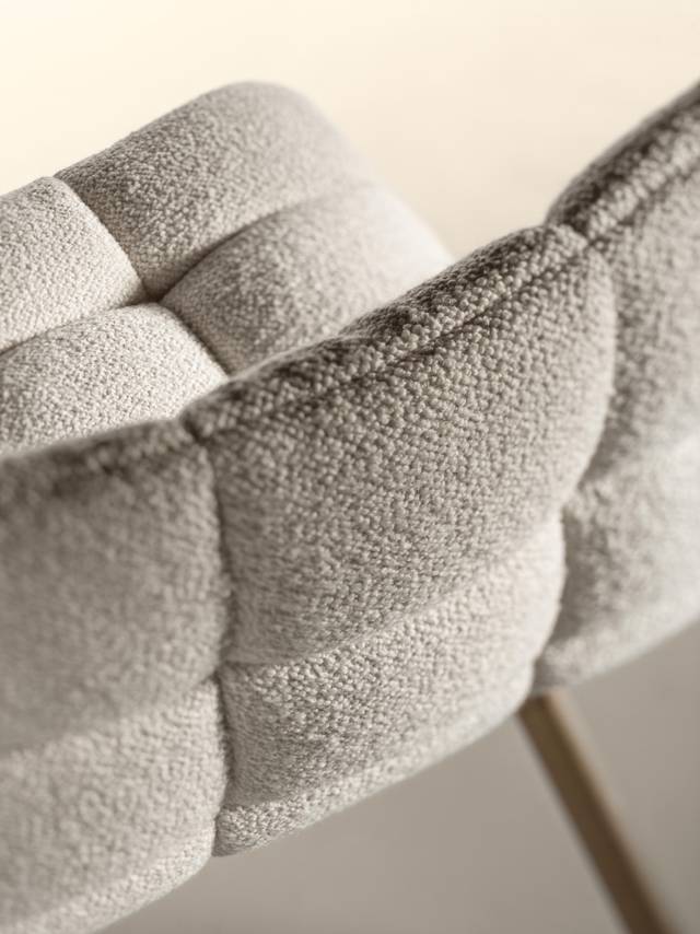 Chaises en tissu matelassé | Chaise Mezz'aria | LAGO