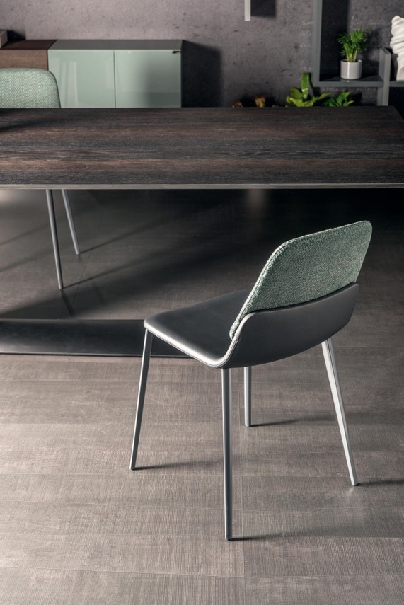 chaise élégante cuir et tissu | Chaise Ermes | LAGO