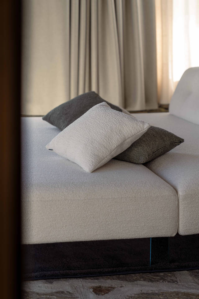 cabcb57f-d0ee-4d74-b80f-dd8e35fbdf14 cabcb57f-d0ee-4d74-b80f-dd8e35fbdf14