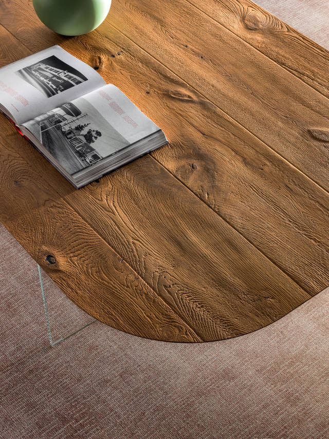 wooden table detail | P&J Table | LAGO wooden table detail | P&J Table | LAGO