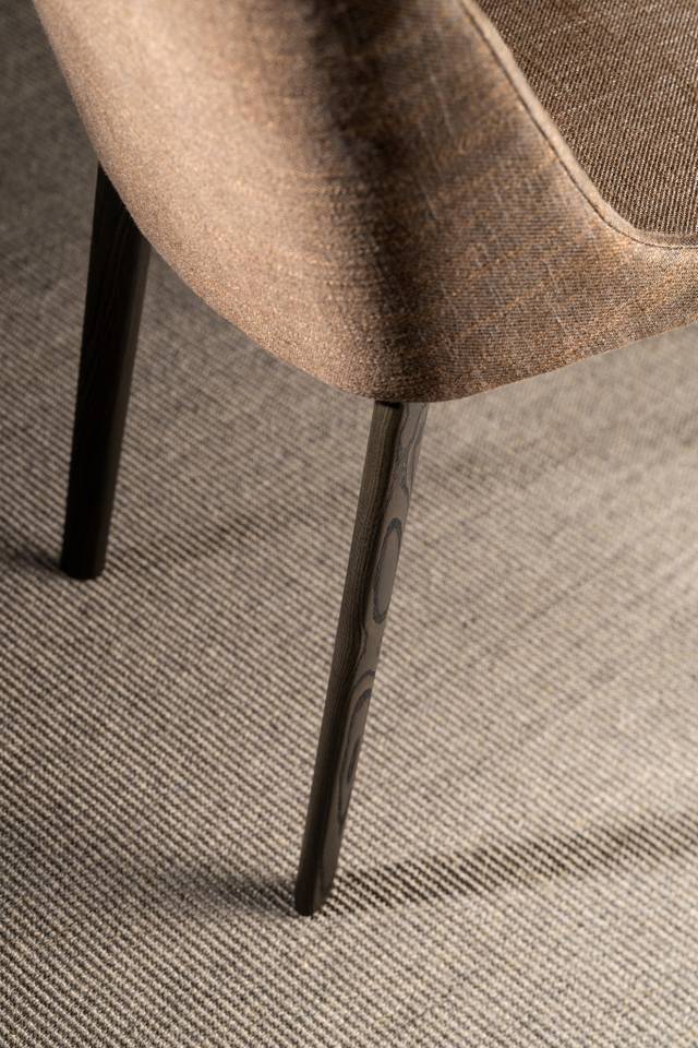 fabric chair with wooden legs | Amida Chair | LAGO