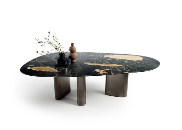 tavolo da pranzo in marmo xglass nero e oro | Tavolo Hoa | LAGO