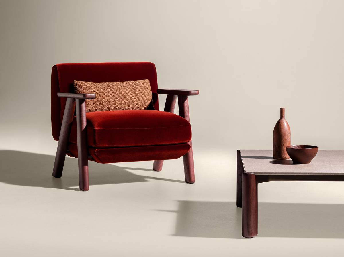 sillón de madera y tela | Sillón Altana | LAGO