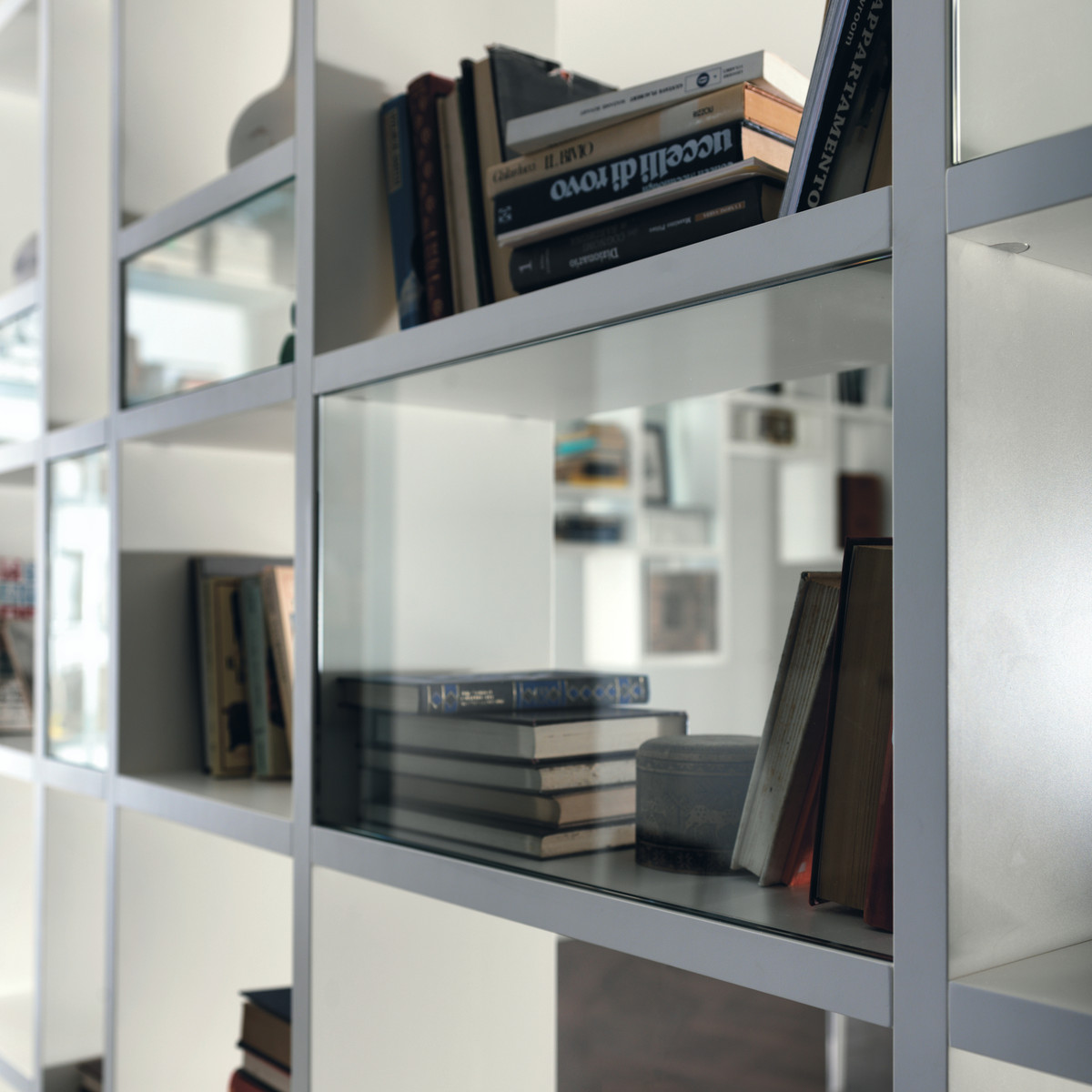 0346_Libreria_30mm_Weightless_dettaglio